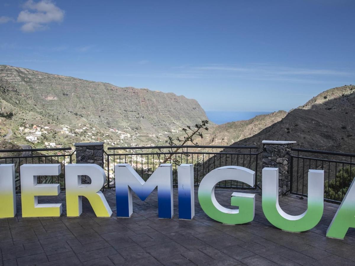 Lightbooking Hermigua Juan Y Fina I Exterior foto